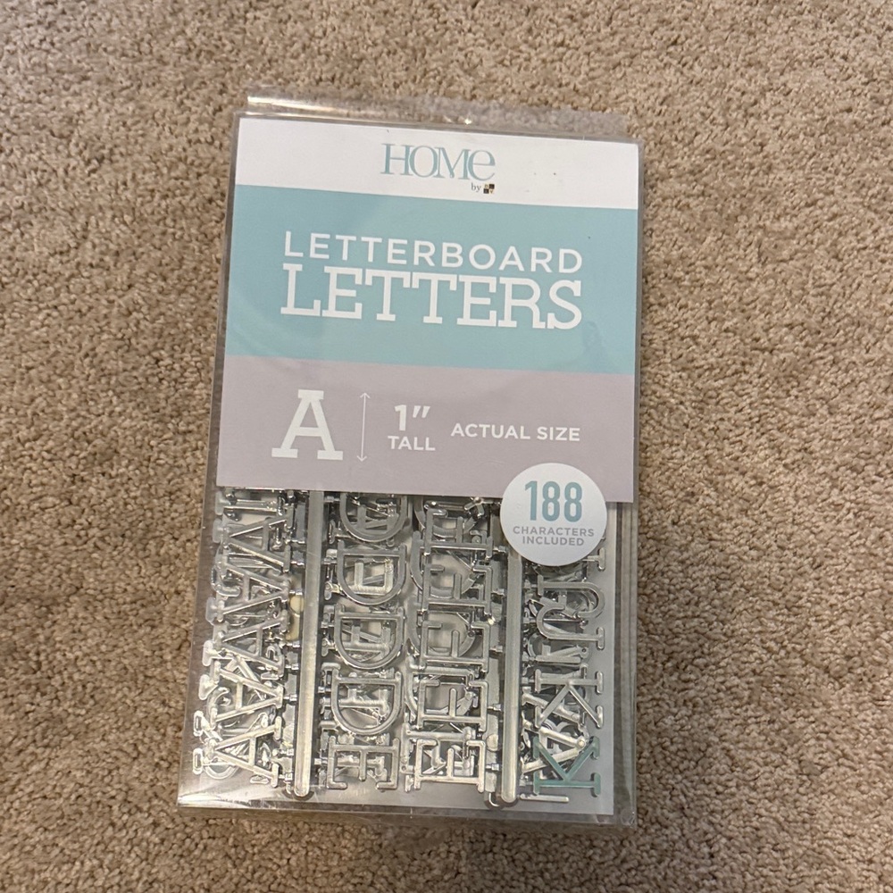 DCWV  LETTERBOARD 1" TALL LETTERS  - 188  PCS - silver